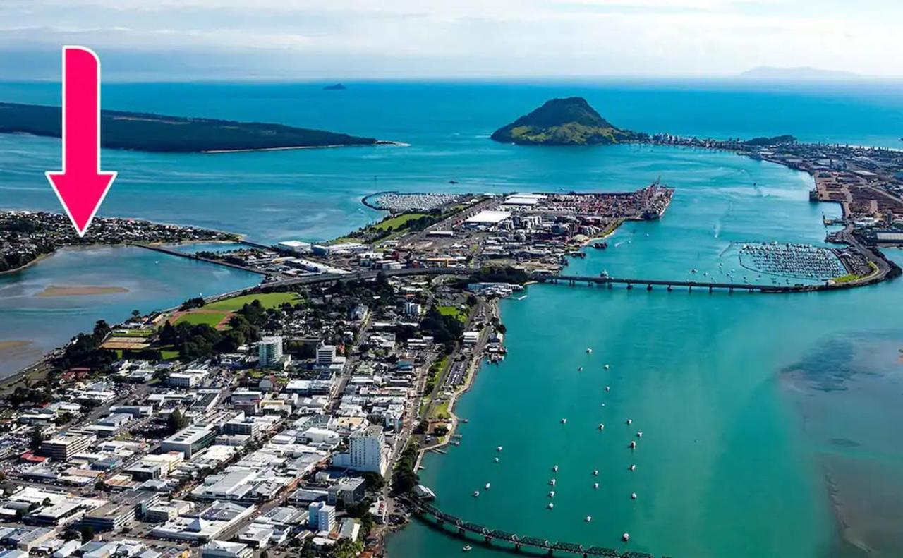 Tauranga - Big, Beautiful Villa On The Water! المظهر الخارجي الصورة